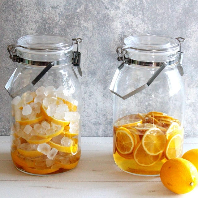 材料３つ！氷砂糖で手作りレモンシロップの簡単レシピ。漬けたレモンの使い道もご紹介。