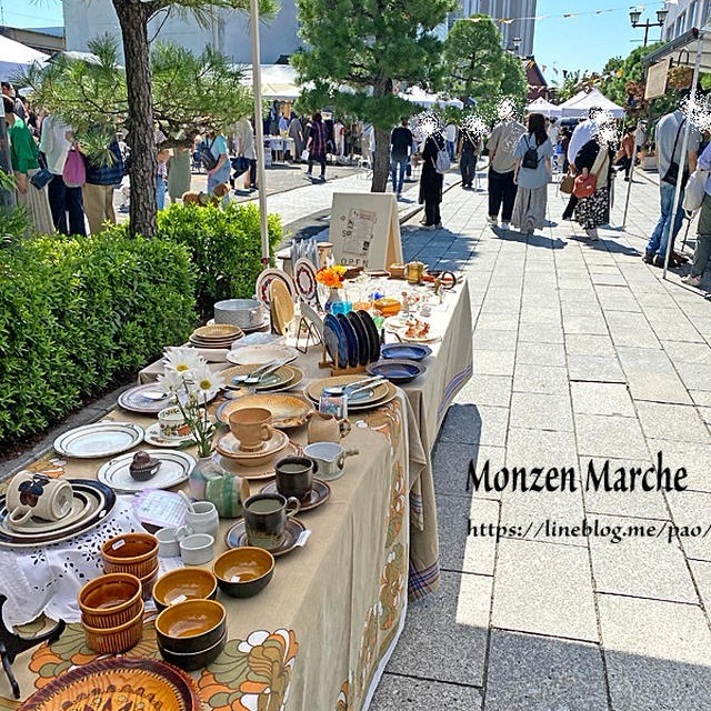 週末のおでかけはマルシェ♪アンティーク食器