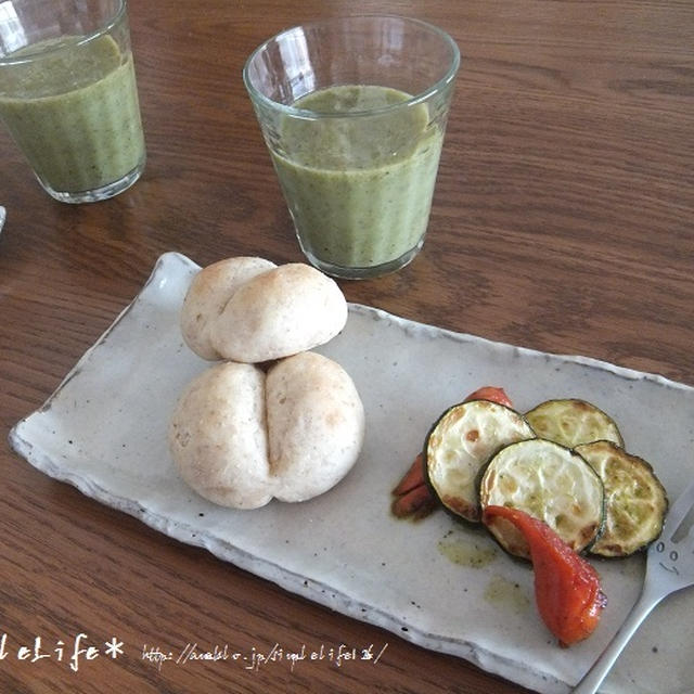 今朝の朝ごはん☆は、おしりパンの朝～