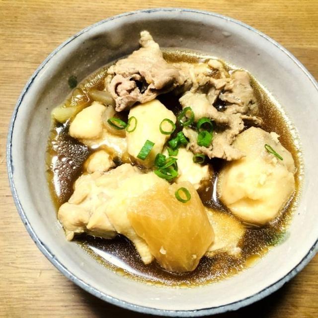 実家の里芋で、山形の芋煮　　