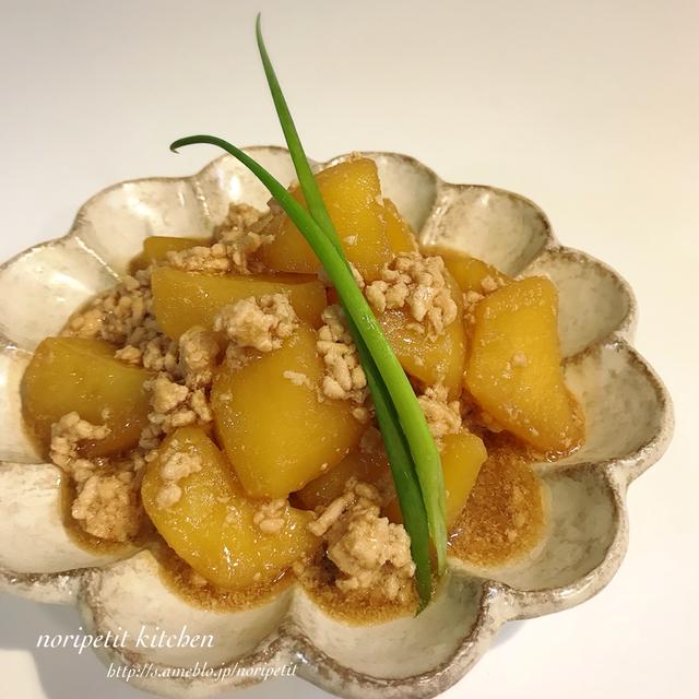 <20分で晩ごはん>レンジdeらくウマ♪じゃがいものそぼろ煮♡