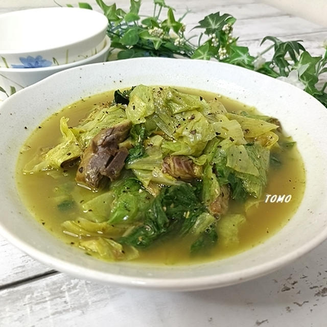 包丁要らず♪レタスの大量消費に！レタスとサバ缶のカレー煮びたし