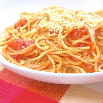 生トマトとソースで旨みと酸味がいい感じ〜とろとろトマトのスパゲティ。