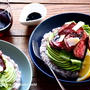 牛肉のタリアータと雑穀米のサラダごはん