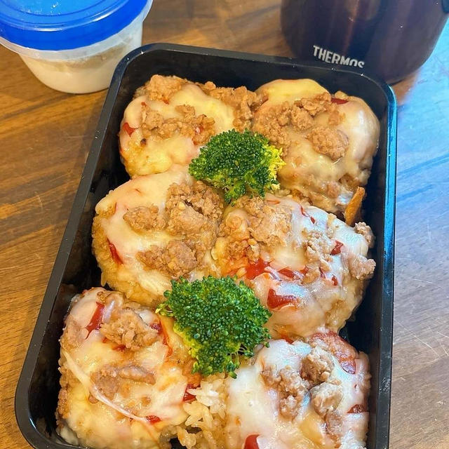 焼きおにぎりピザです〜！！
