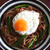 冷凍そばを炒めて目玉焼きをのっけて「なんとなくアジアン焼きそば」にしたら超ウマ死！！
