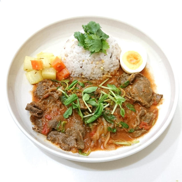 ＊牛肉と豆苗の麻辣カレー＊