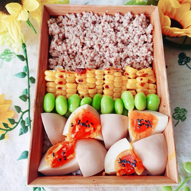 そぼろのっけ弁当〖普通弁当〗