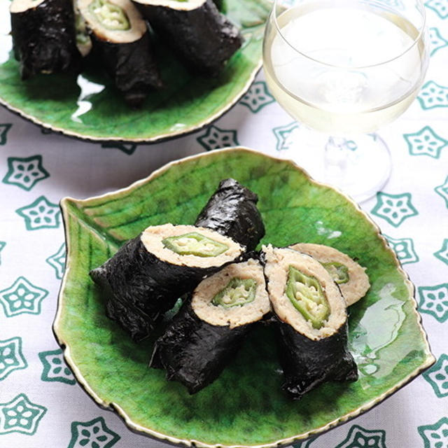 オクラ入り鶏ひき肉のソーセージ風海苔巻き