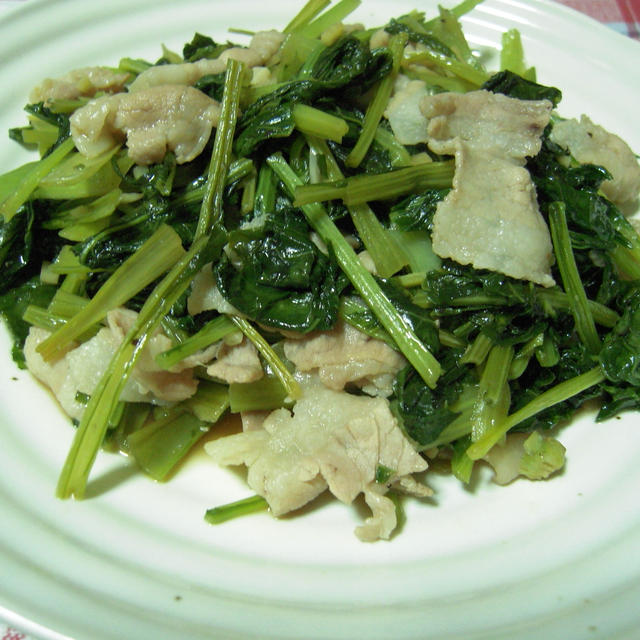 豚ばら肉と小松菜の炒め物