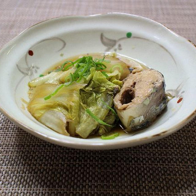 白菜とサバの水煮缶のサッと煮