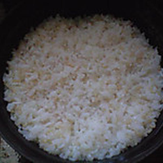 湯立てで白米（９４８）。。。北海道石狩平野砂川産特別栽培米ゆめぴりか・白米（あいざわ米店）と茨城県産うまかっぺコシヒカリ玄米・新米（あいざわ米店）