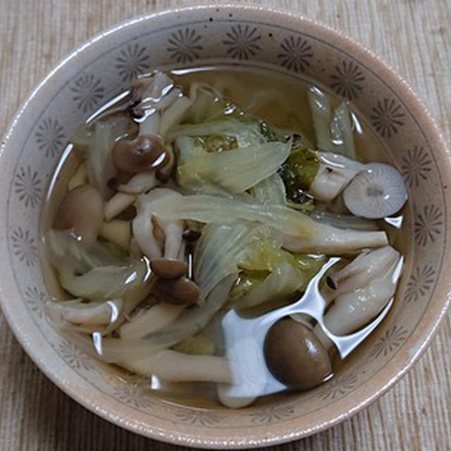 白菜とブナシメジの白だし煮、なめ茸おろし