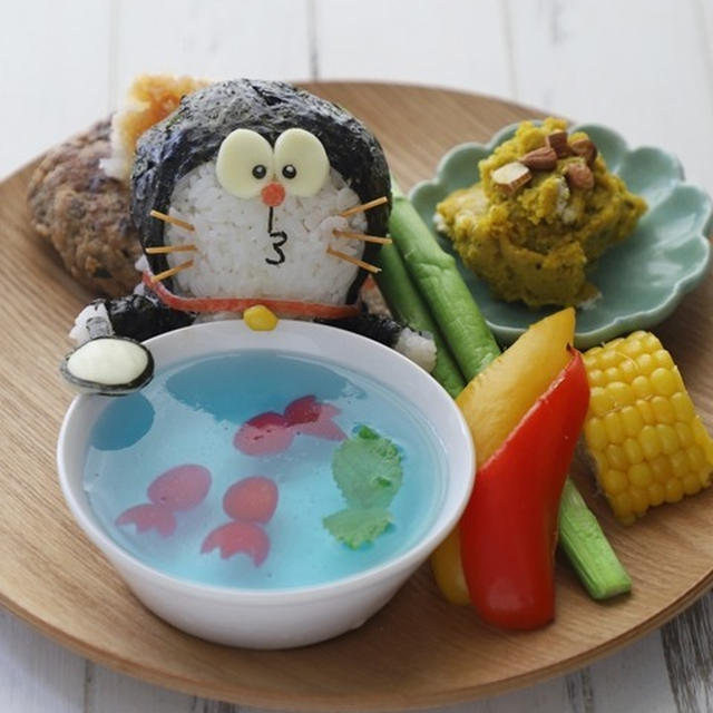 ドラえもんの金魚すくいワンプレート＊キャラ弁・キャラごはん[高速動画あり]