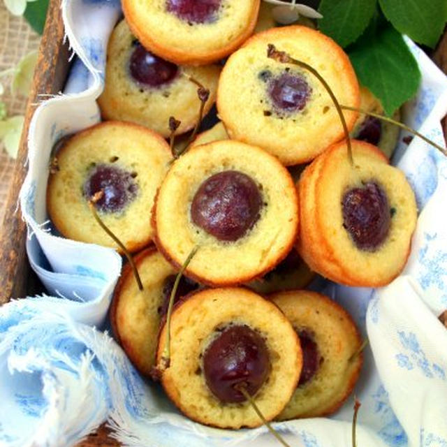 Orange Financier with Cherry Part Iチェリー入りオレンジフィナンシェ パートＩ