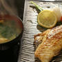 和食／晩ご飯のご紹介で焼き魚／掻き揚げ／きんぴら／烏賊キムチ奴です。／雛寿司レシピも。