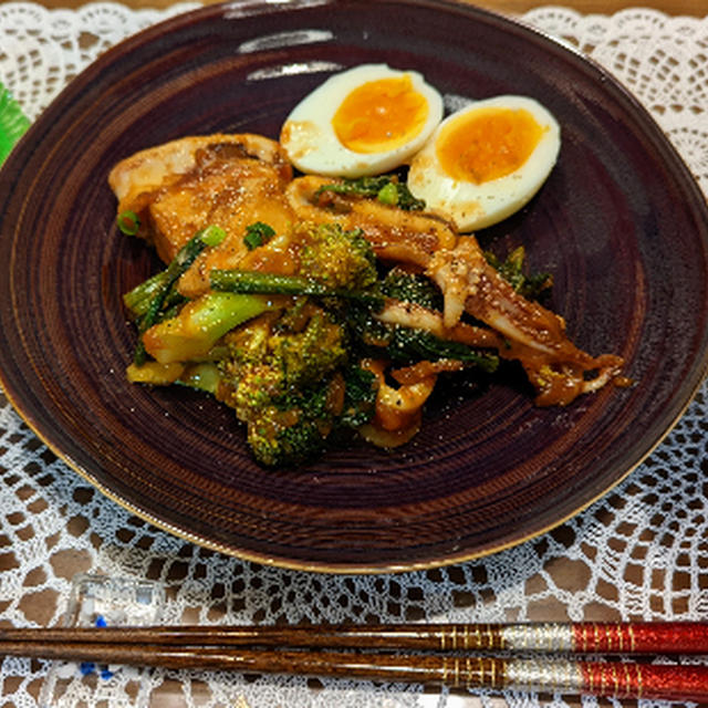 イカと厚揚げのトマトケチャップ風味