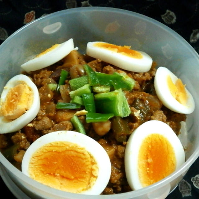 豆入りキーマカレー弁当
