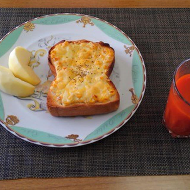 飽きないよ！うまいよ！食パンにチーズ（笑）～マヨコーンチーズトースト～