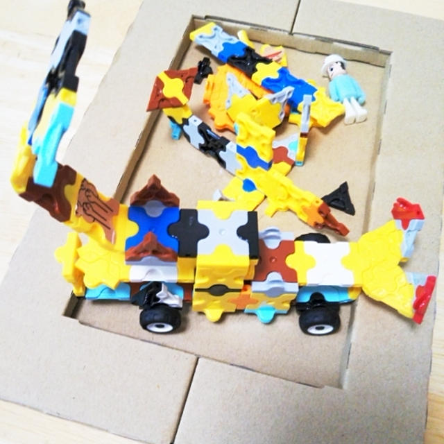 朝勉強の前にLaQ（ラキュー）のはしご車