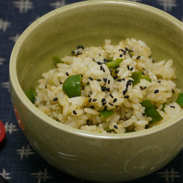 お弁当にもいけるっ！焦がしみそピー混ぜごはん