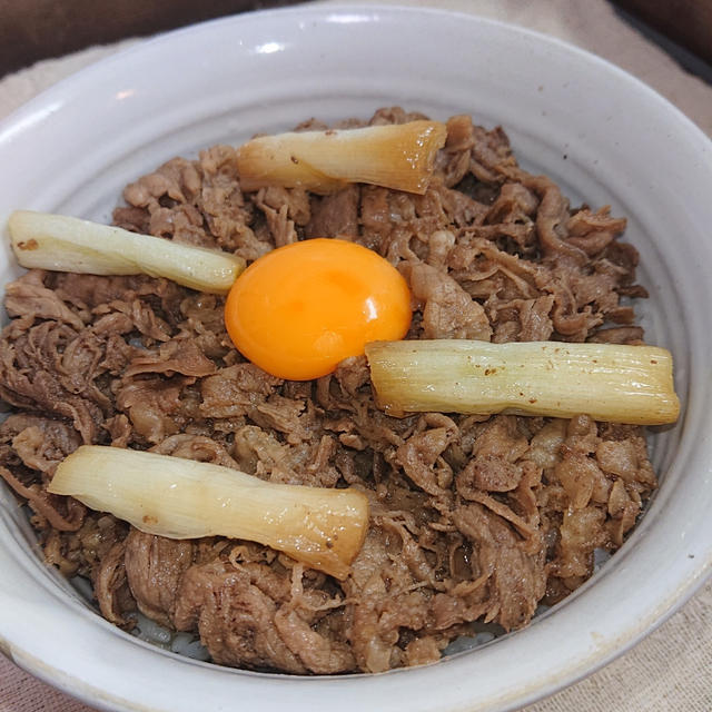 牛肉と白ネギの牛丼