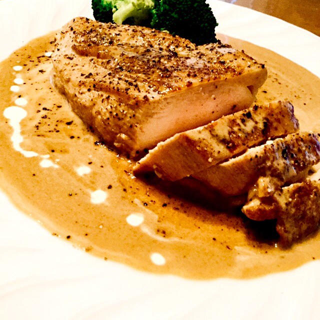 ディナーにおススメ！鶏むね肉のポワレ。と今日のわたし