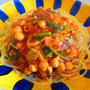 具だくさんトマトソースパスタ♪ﾄﾏﾄ煮込みのﾁｰｽﾞﾄｰｽﾄ♪