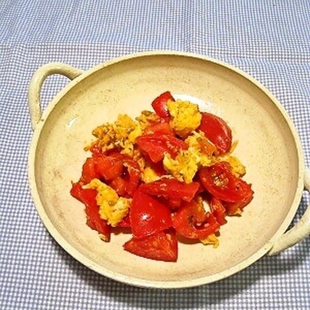 スパイス大使*卵とトマトのガーリックオニオン炒め