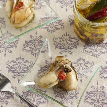 日本酒に合う牡蠣のオイル漬けのレシピ・作り方｜旬の時期に作って楽しもう！