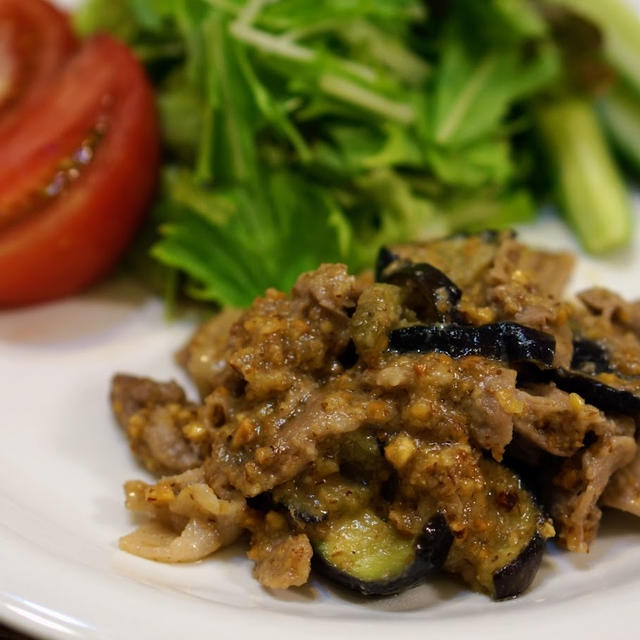 胡麻味噌ならぬ、アーモンド味噌で豚肉と茄子炒め