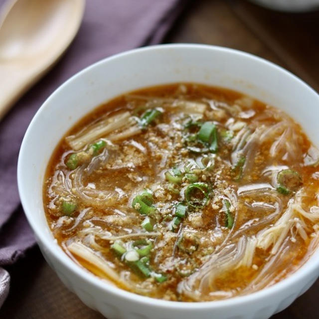 今日のスープ『ひき肉とえのきのチゲ風スープ』