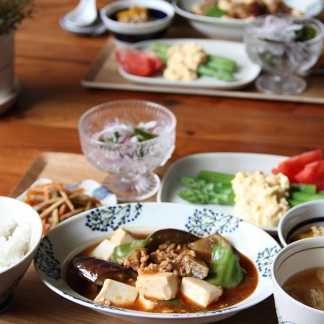 ピリ辛、夏野菜と豆腐の麻婆。