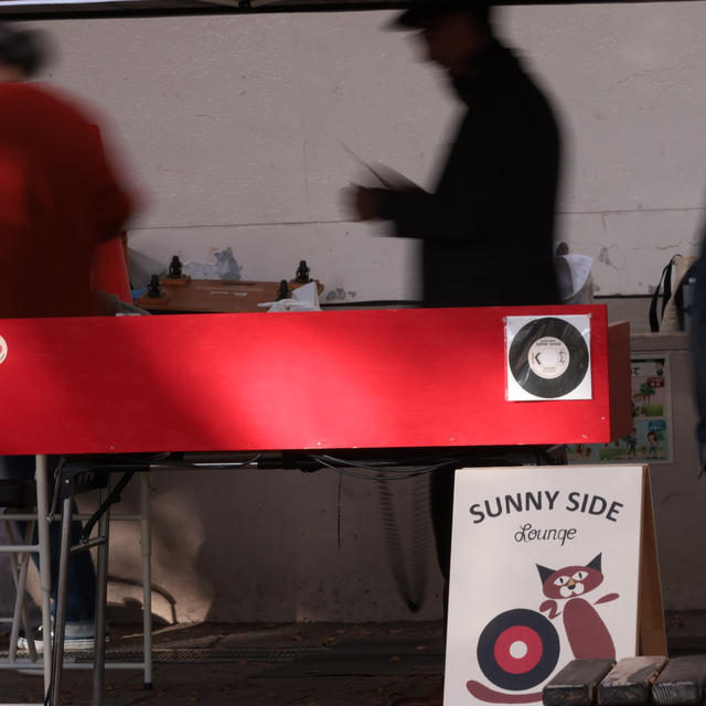  勾当台公園でDJブース