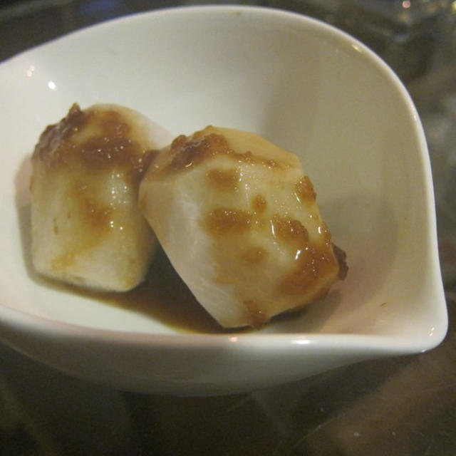 秋の味わい♪里芋のニンニク醤油掛け