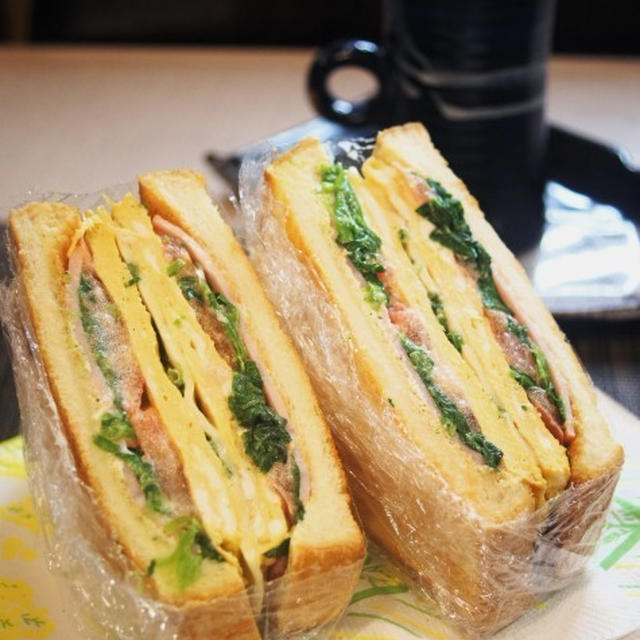 ■朝ごパン【MIXサンドトーストと　毎朝のドリンク色々／野外飼育のメダカちゃん達】