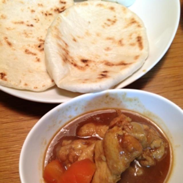 とろとろチキンカレーとナン