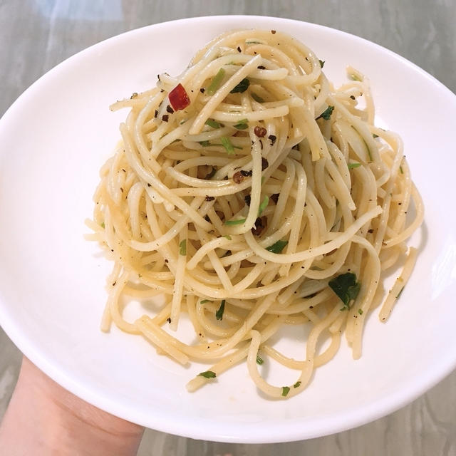 ヴィーガン🌱シンプルがおいしい！ペペロンチーノ🍝