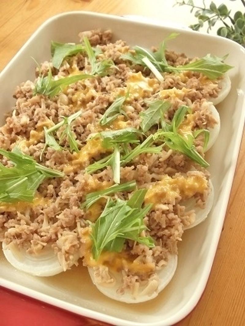 新玉ねぎのそぼろチーズ焼き♪材料、めっちゃ安くＧＥＴ～♡