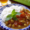 ルクエでカレー研究会～フレッシュトマトとひよこ豆のチキンカレー～ by ゆきさん