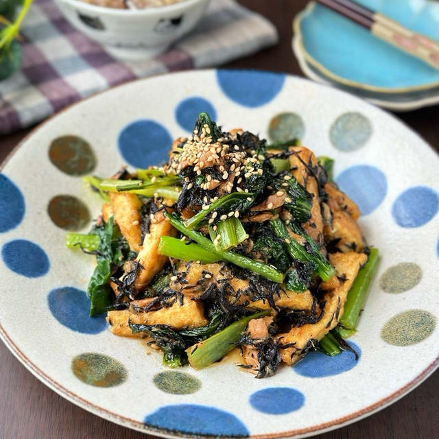 これはご飯3杯食べちゃう☆小松菜と厚揚げの甘辛味噌炒め