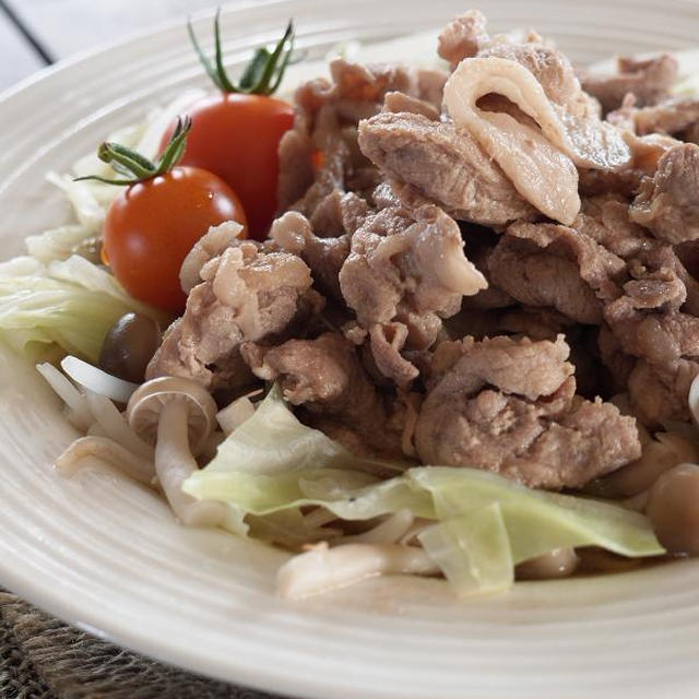 ＜さっと煮るだけ　豚肉と野菜のうまダレ＞　「風立ちぬ」見ました・゜・(ノД`)・゜・