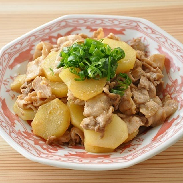 いつも買いやすい2大食材の豚肉とジャガイモも味付け次第【節約食材×麻辣醤】