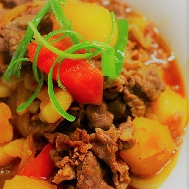 肉じゃが　トン汁　牛すね肉のトマトスープ　　