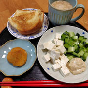 豆腐ときゅうりの胡麻マヨサラダとささみカツ