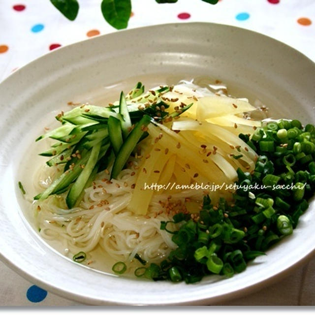 ズボラ飯、たくわん素麺(；´∀｀)