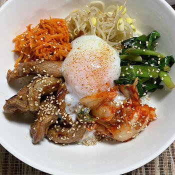【６．７月レッスン】暑い夏を乗り切る！甘辛ビビンバの韓国家庭料理レッスン