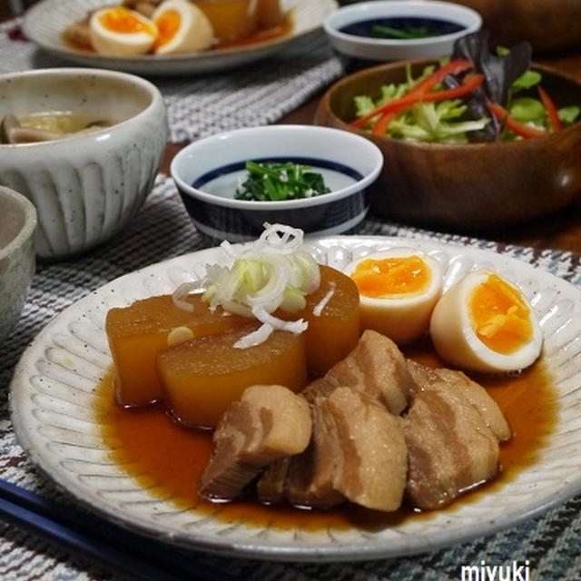 スライス煮豚。