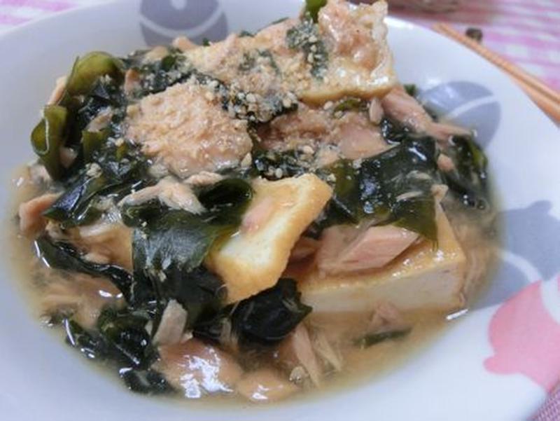 さっと煮るだけ☆　厚揚げとツナとわかめのとろみ煮
