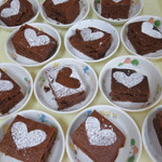 ホットケーキミックスで簡単チョコレートケーキ　　楓ちゃんの保育参観
